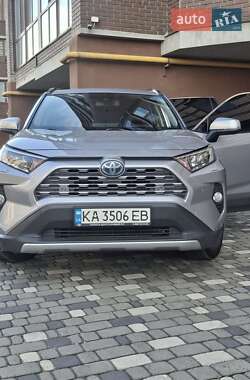 Внедорожник / Кроссовер Toyota RAV4 PHEV 2021 в Хмельницком