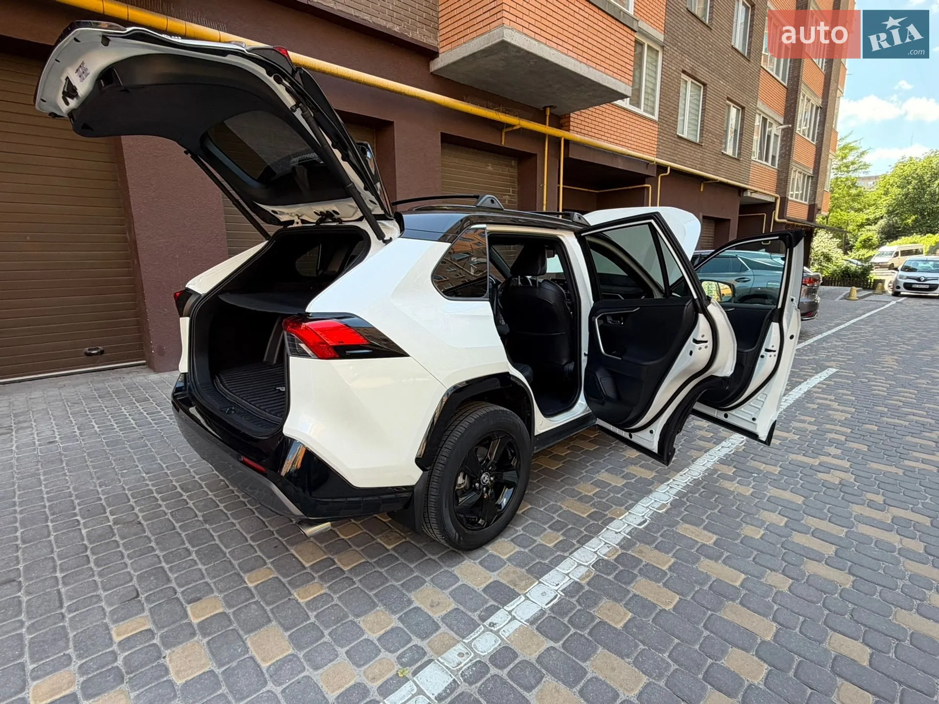 2021 Toyota RAV 4 - мініатюра 13