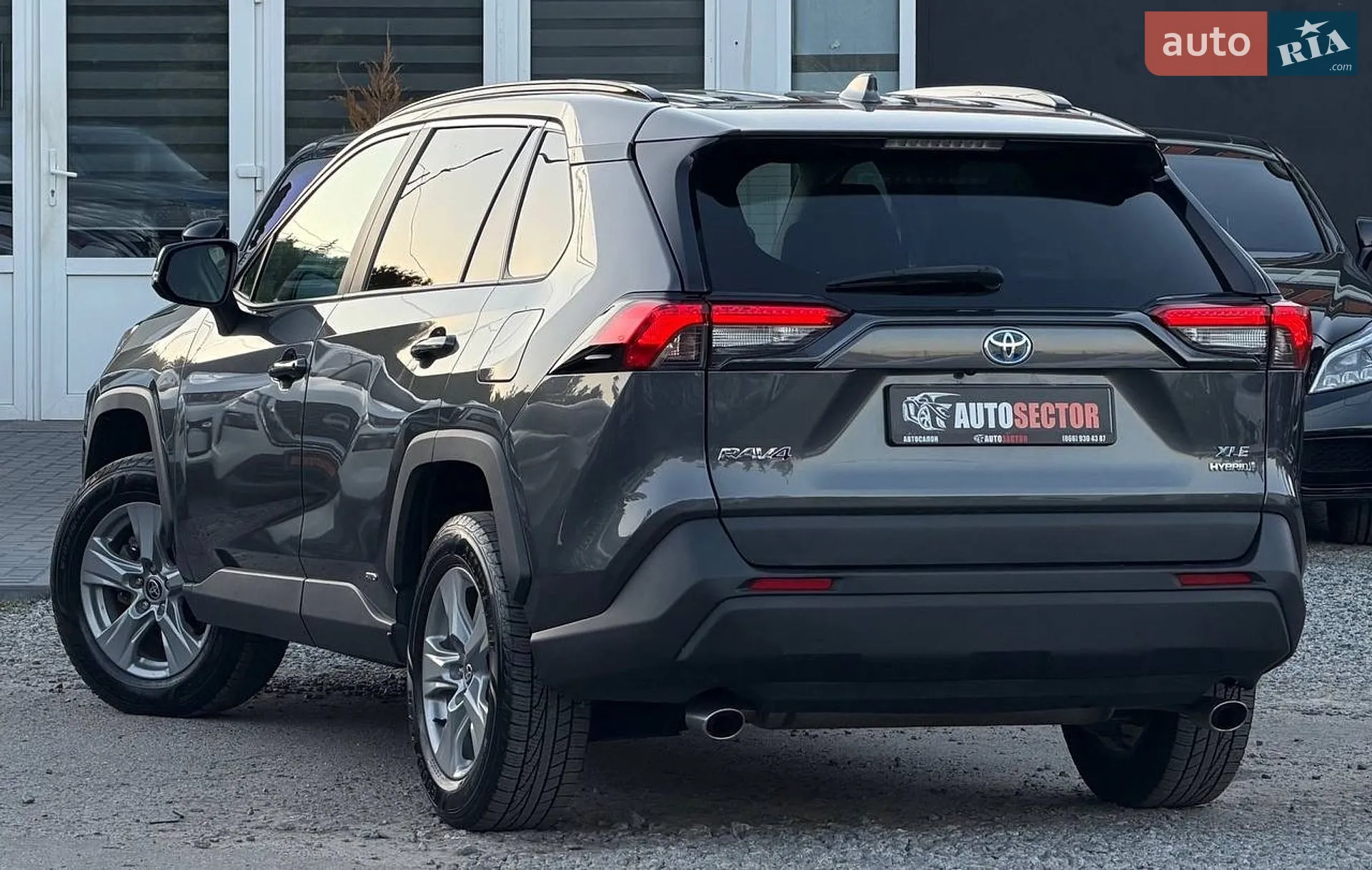 2022 Toyota RAV 4 - мініатюра 11