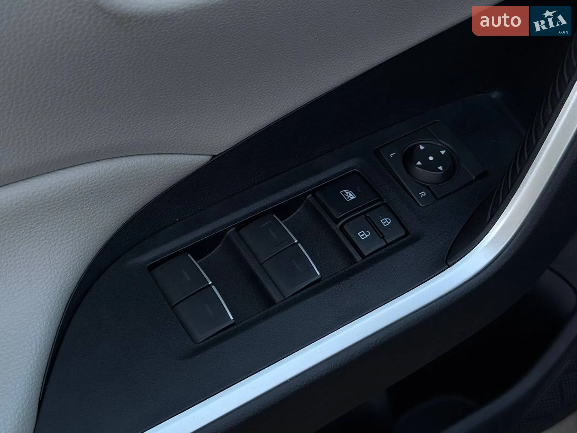 2022 Toyota RAV 4 - мініатюра 38