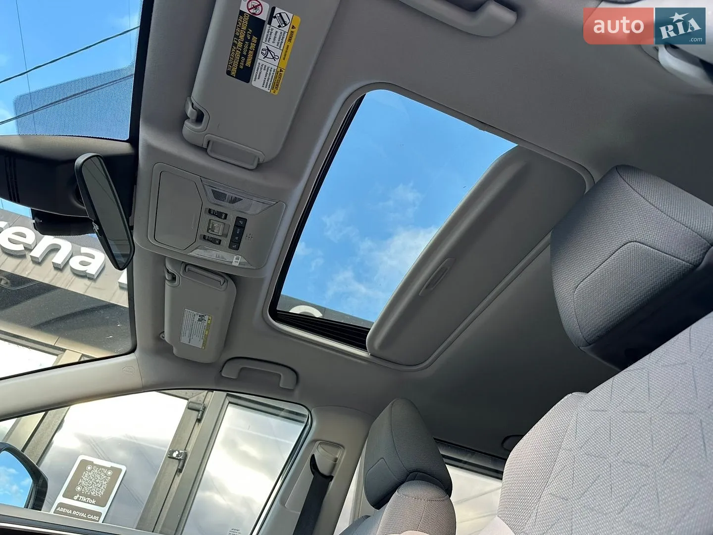 2022 Toyota RAV 4 - мініатюра 36