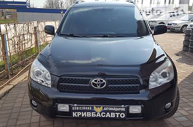 Седан Toyota RAV4 2007 в Кривом Роге