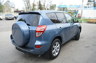 Позашляховик / Кросовер Toyota RAV4 2011 в Тернополі