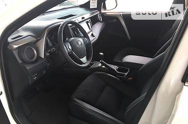 Внедорожник / Кроссовер Toyota RAV4 2017 в Белой Церкви