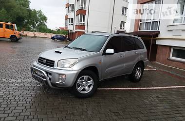 Внедорожник / Кроссовер Toyota RAV4 2002 в Ивано-Франковске