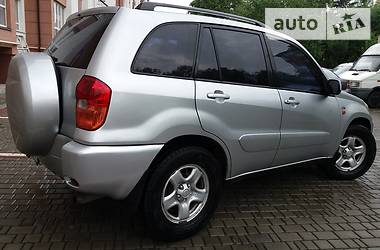 Внедорожник / Кроссовер Toyota RAV4 2002 в Ивано-Франковске