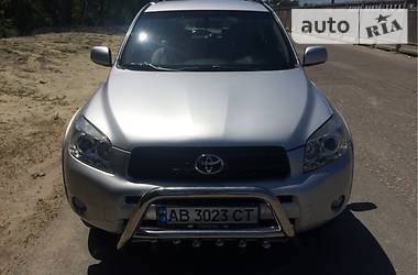 Внедорожник / Кроссовер Toyota RAV4 2006 в Киеве