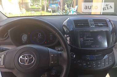 Внедорожник / Кроссовер Toyota RAV4 2013 в Львове