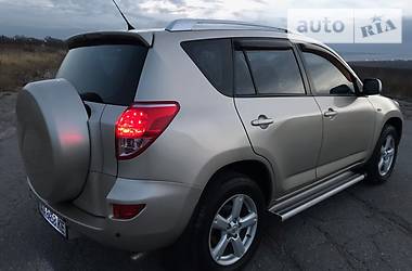 Внедорожник / Кроссовер Toyota RAV4 2006 в Днепре