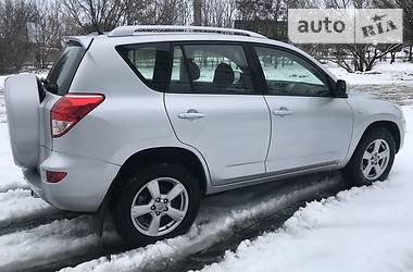 Внедорожник / Кроссовер Toyota RAV4 2007 в Днепре