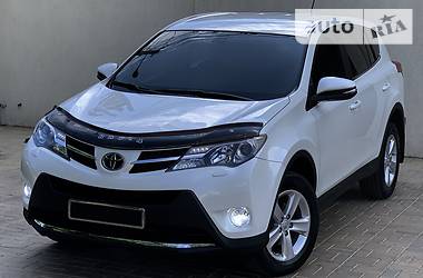 Внедорожник / Кроссовер Toyota RAV4 2015 в Одессе