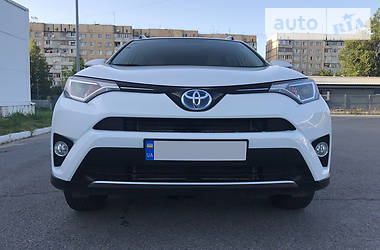 Внедорожник / Кроссовер Toyota RAV4 2016 в Львове