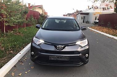 Внедорожник / Кроссовер Toyota RAV4 2017 в Виннице