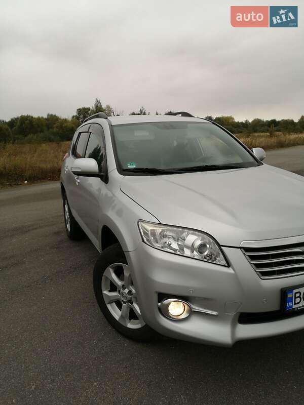 Toyota RAV4 2010