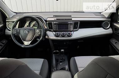 Позашляховик / Кросовер Toyota RAV4 2014 в 