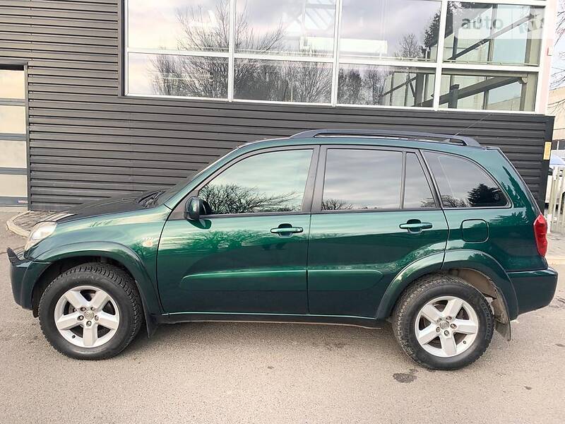 Позашляховик / Кросовер Toyota RAV4 2005 в Дніпрі