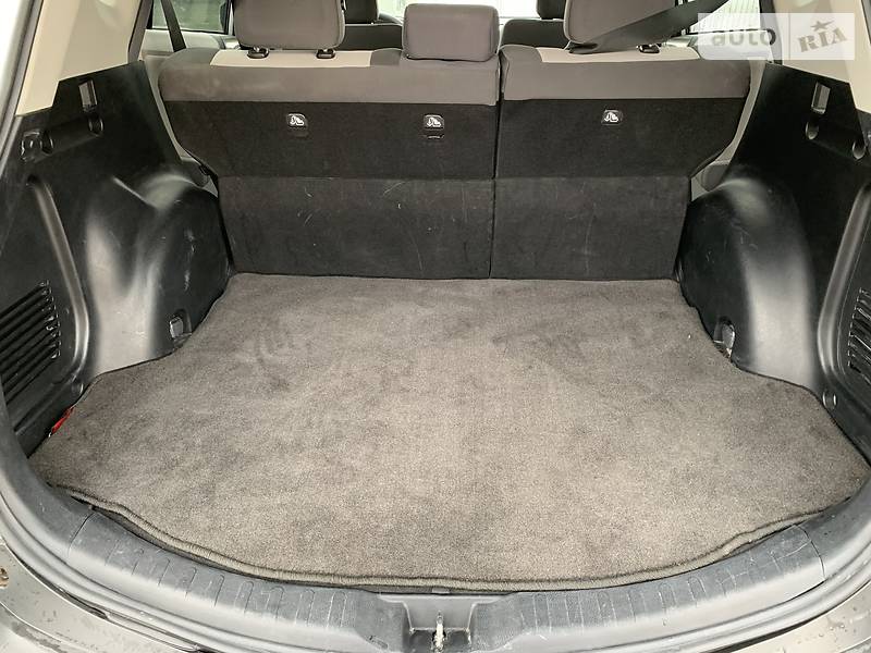 Позашляховик / Кросовер Toyota RAV4 2015 в Харкові
