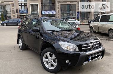 Внедорожник / Кроссовер Toyota RAV4 2007 в Киеве