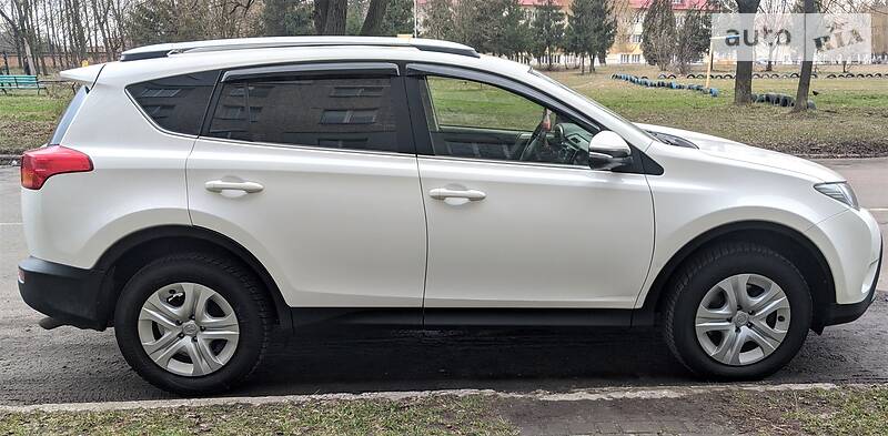 Позашляховик / Кросовер Toyota RAV4 2013 в Шептицькому