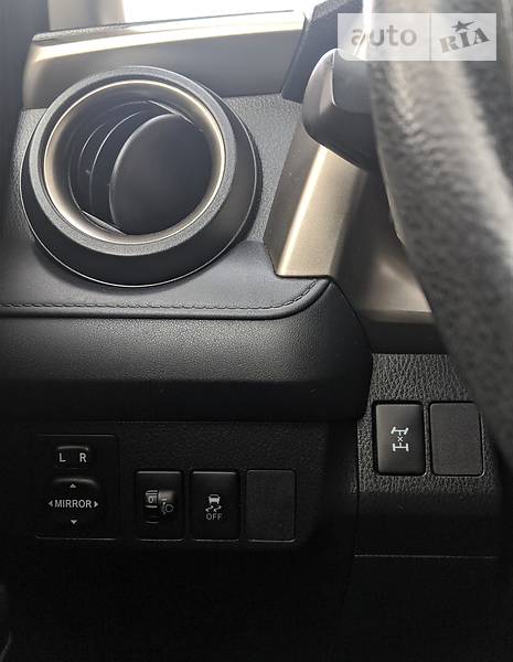 Позашляховик / Кросовер Toyota RAV4 2013 в Шептицькому