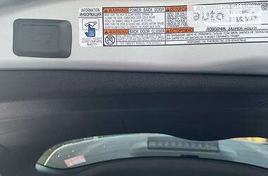 Позашляховик / Кросовер Toyota RAV4 2016 в 