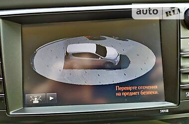 Позашляховик / Кросовер Toyota RAV4 2016 в 
