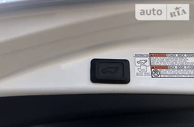 Позашляховик / Кросовер Toyota RAV4 2014 в 