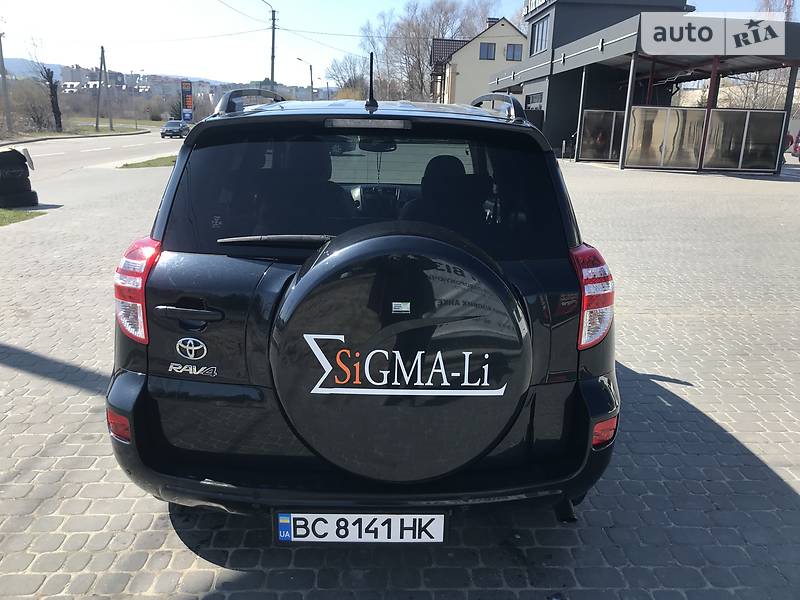 Позашляховик / Кросовер Toyota RAV4 2010 в Трускавці
