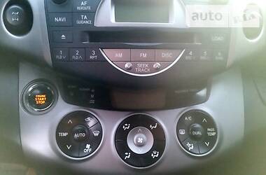 Позашляховик / Кросовер Toyota RAV4 2008 в 