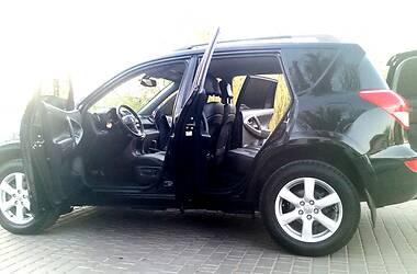 Позашляховик / Кросовер Toyota RAV4 2008 в 