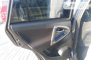 Внедорожник / Кроссовер Toyota RAV4 2010 в Голой Пристани