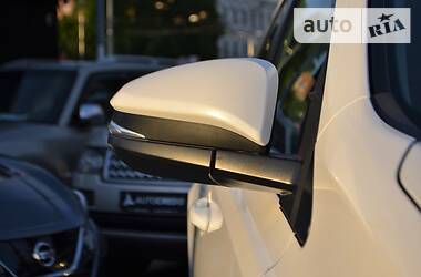 Внедорожник / Кроссовер Toyota RAV4 2013 в 