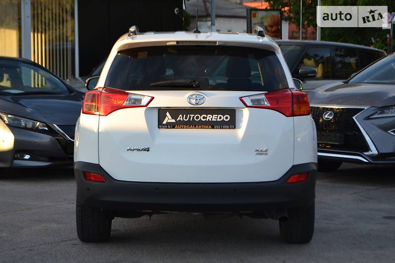 Позашляховик / Кросовер Toyota RAV4 2013 в Харкові
