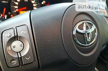 Позашляховик / Кросовер Toyota RAV4 2008 в 