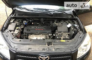 Внедорожник / Кроссовер Toyota RAV4 2006 в 