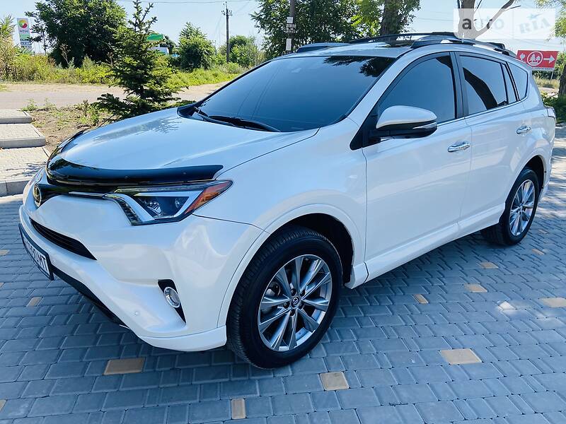 Позашляховик / Кросовер Toyota RAV4 2016 в Одесі