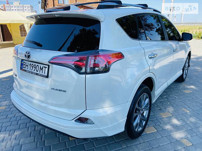 Позашляховик / Кросовер Toyota RAV4 2016 в Одесі