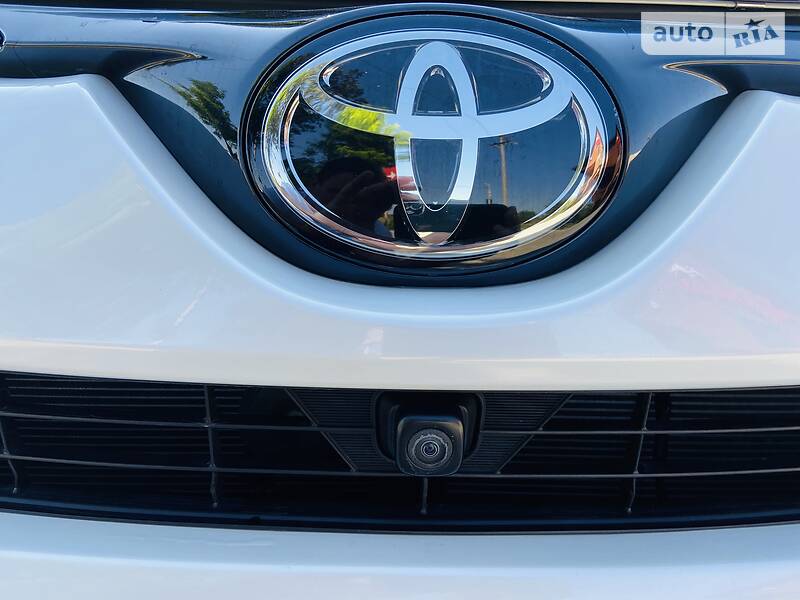 Позашляховик / Кросовер Toyota RAV4 2016 в Одесі
