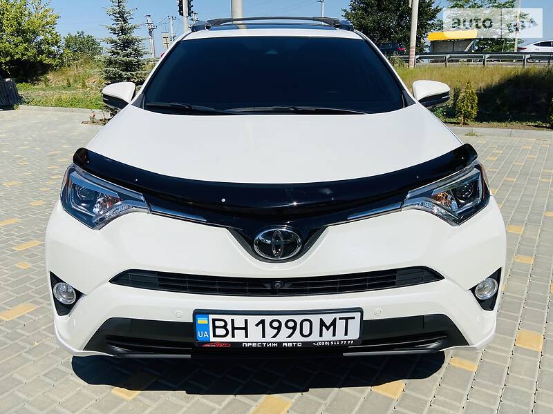 Позашляховик / Кросовер Toyota RAV4 2016 в Одесі