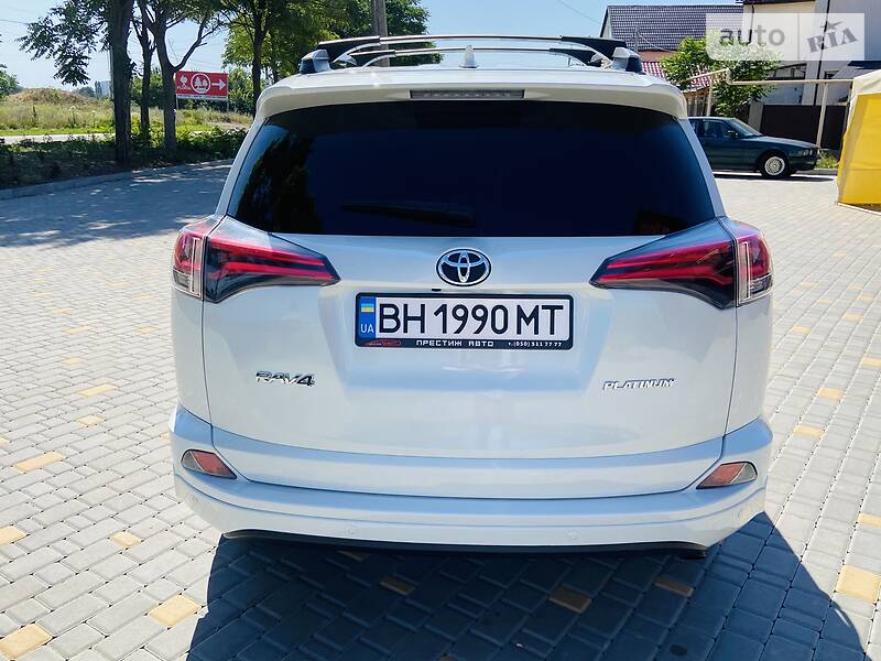 Позашляховик / Кросовер Toyota RAV4 2016 в Одесі