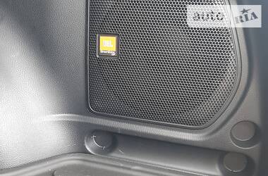 Позашляховик / Кросовер Toyota RAV4 2016 в 