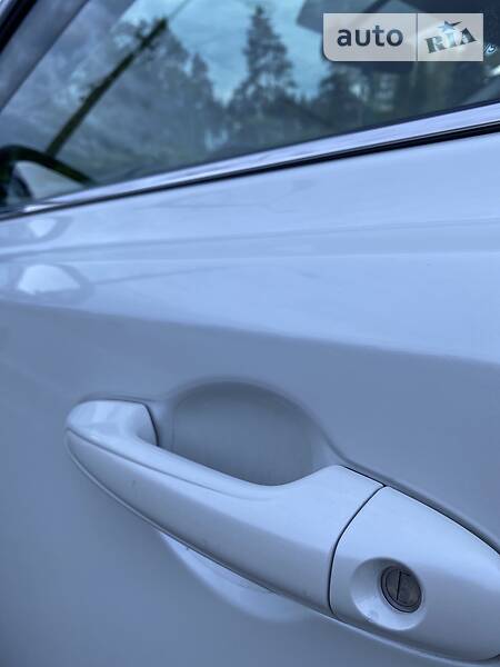 Позашляховик / Кросовер Toyota RAV4 2014 в Малині