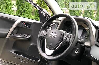 Внедорожник / Кроссовер Toyota RAV4 2018 в Черновцах