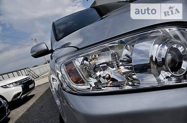 Внедорожник / Кроссовер Toyota RAV4 2011 в 