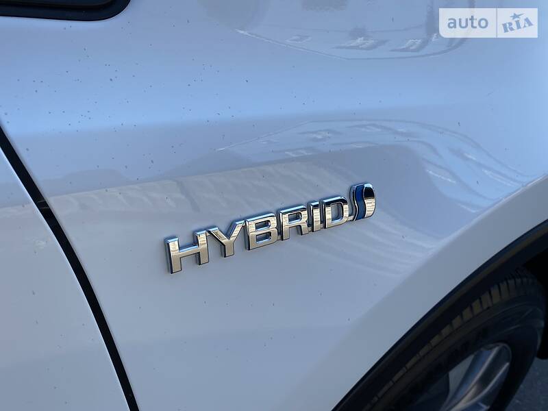 Позашляховик / Кросовер Toyota RAV4 2018 в Києві