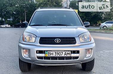 Позашляховик / Кросовер Toyota RAV4 2001 в Одесі