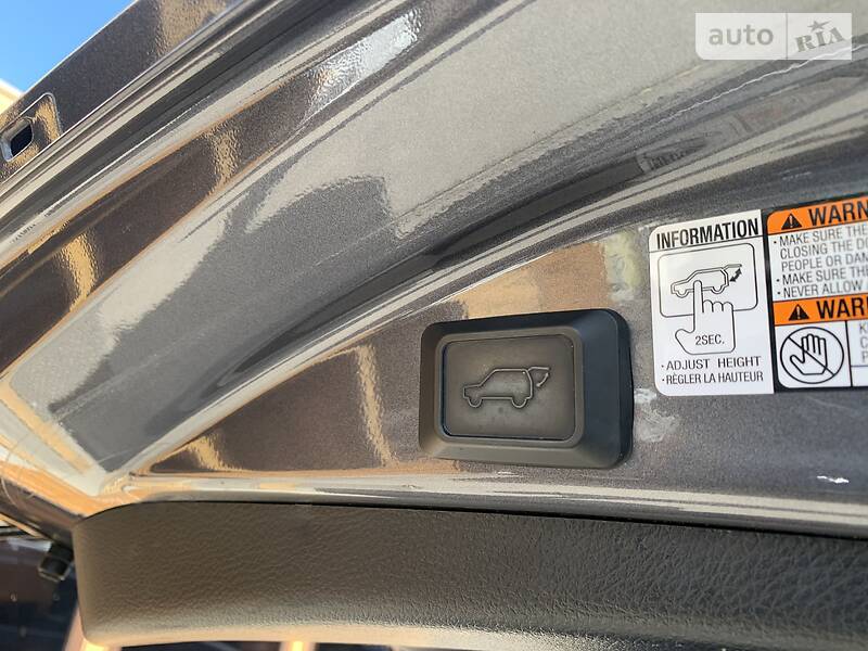 Універсал Toyota RAV4 2016 в Києві