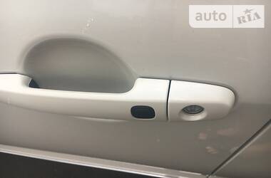 Позашляховик / Кросовер Toyota RAV4 2012 в 