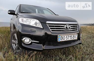 Внедорожник / Кроссовер Toyota RAV4 2012 в Чернигове