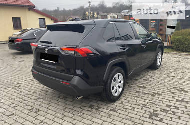 Позашляховик / Кросовер Toyota RAV4 2020 в  фото 7 Позашляховик / Кросовер Toyota RAV4 2020 в